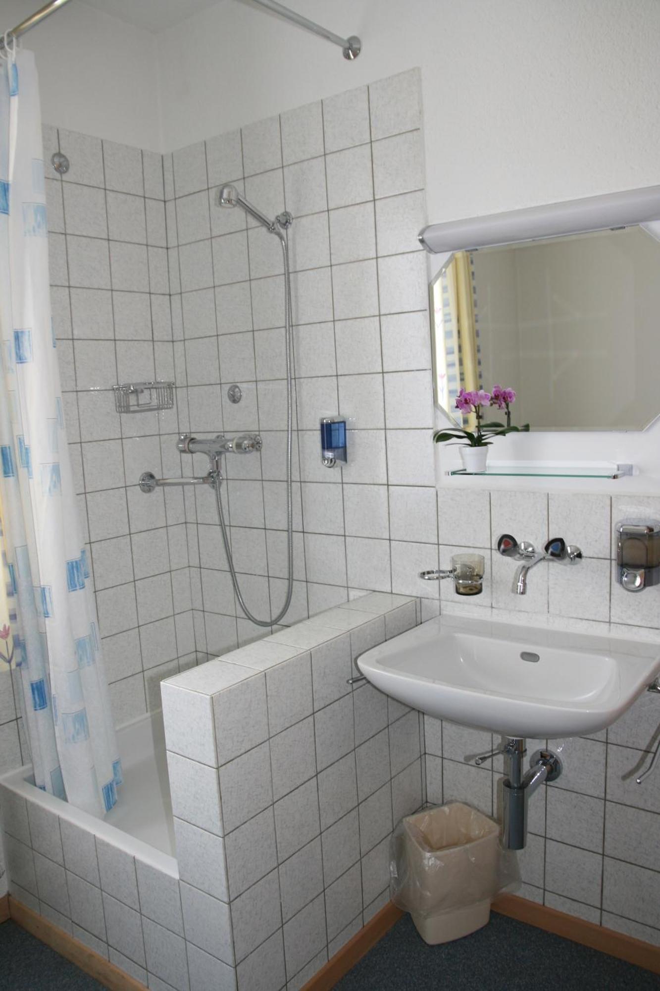 Hotel Glaernisch Hof Хорген Экстерьер фото