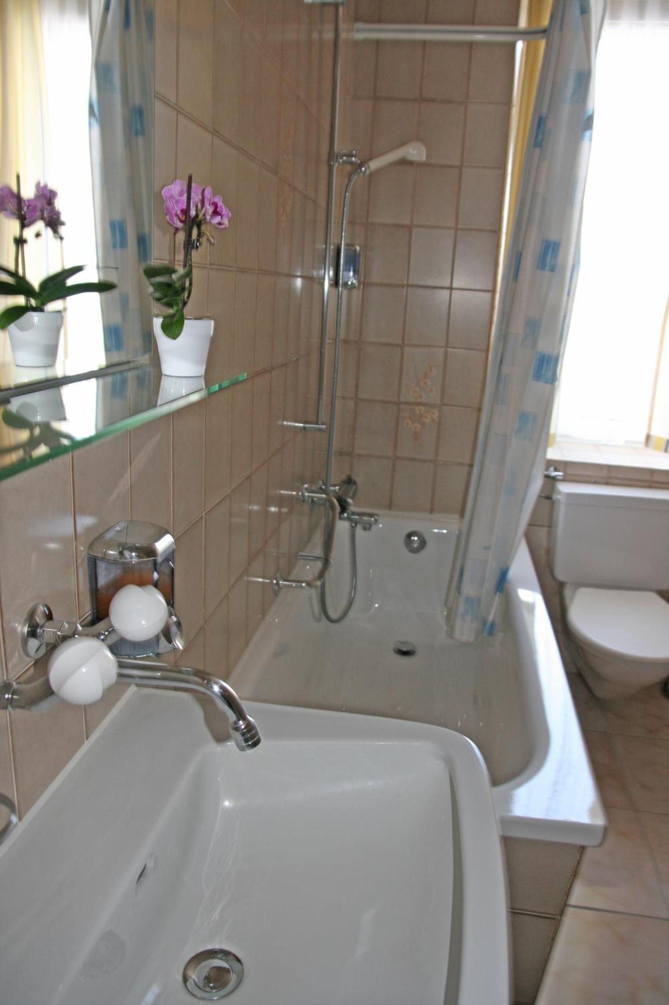 Hotel Glaernisch Hof Хорген Экстерьер фото
