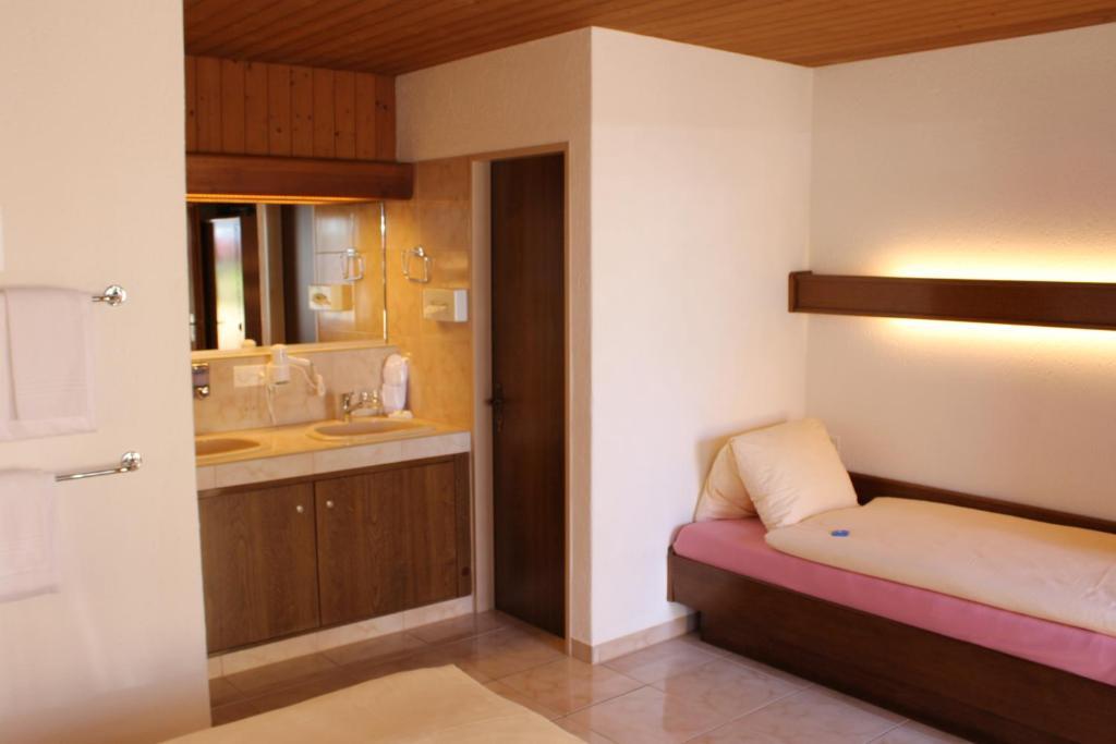 Hotel Glaernisch Hof Хорген Номер фото