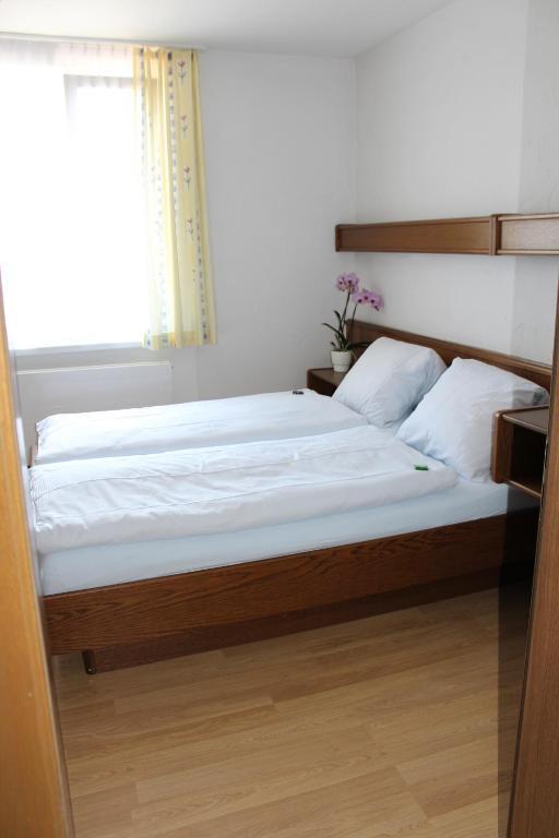 Hotel Glaernisch Hof Хорген Экстерьер фото