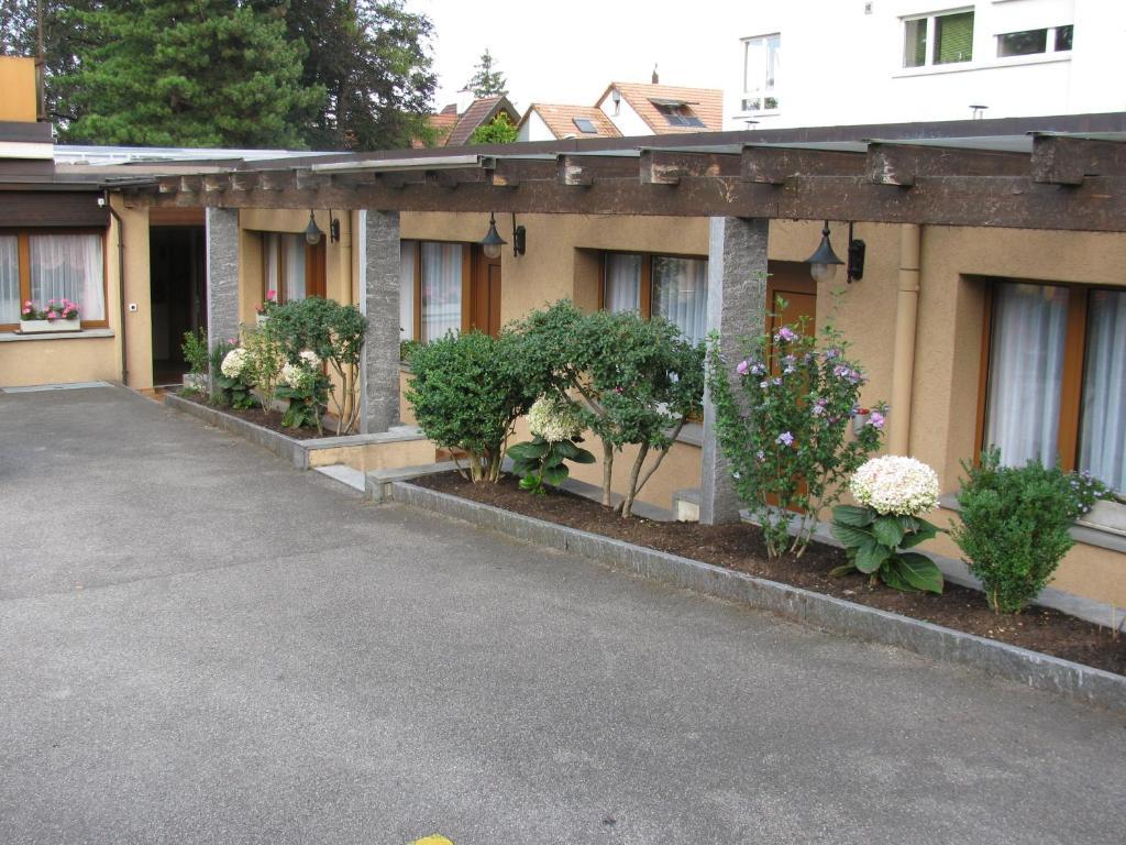 Hotel Glaernisch Hof Хорген Экстерьер фото
